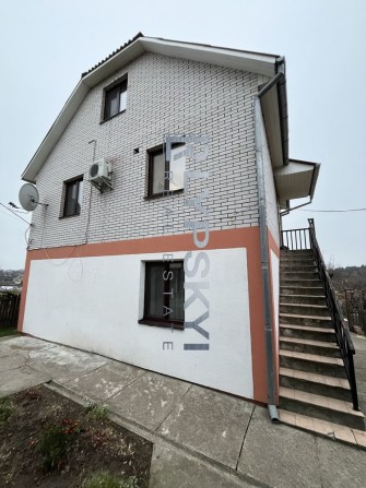 Готовий будинок в гарній локації - фото 1