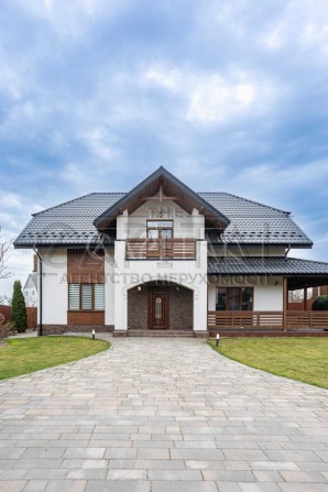Пропонується стильний дизайнерський будинок площею 205 м² у селі Хотов — лише 7 хвилин до Києва. Лок - фото 1