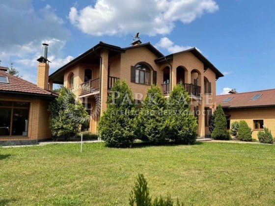 Продам будинок з якісним ремонтом, Хотів, 500 м.кв, 50 сот землі без% Хотов