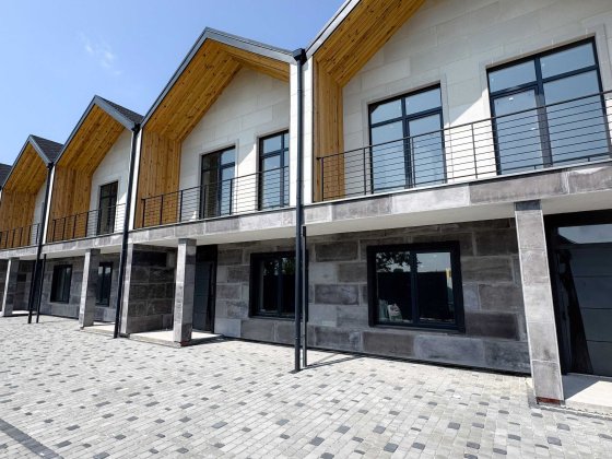 Продаж Таунхаусу с.Хотянівка Київська обл. Є оселя Хотяновка