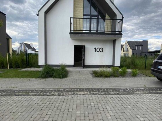 VILLAGGO с. Шевченкове Білогородка  Бучанський р-н 20 хвилин до Києва готові розглянути Єоселя  Без  Шевченково