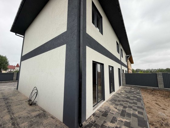 Продаж сучасного дуплексу в с. Шевченкове (Білогородка)! 125 м² + 3 сотки власної ділянки! Газ! Шевченково