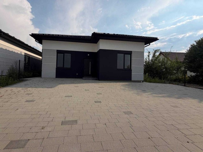 Продаж окремостоячого будинку 177м+5 сот землі,Сокільники,вул.Бічна Франка/поруч озеро/Лагом - фото 1
