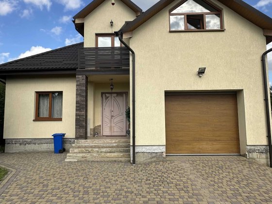 Продаж капітального цегляного будинку 189 м² біля соснового лісу — Суховоля Рудное