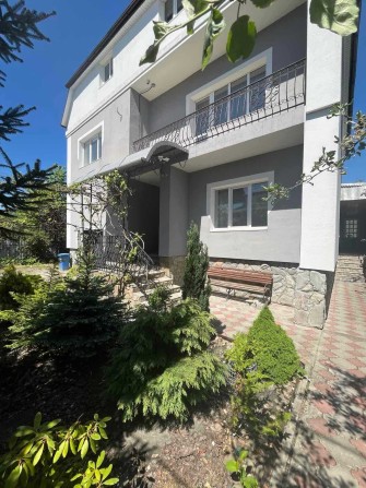 Продаж будинку в м.Винники - фото 1