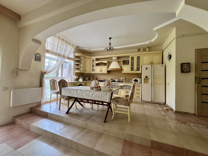 Продаж котеджу 187кв.м. з ремонтом у Солонці - фото 1
