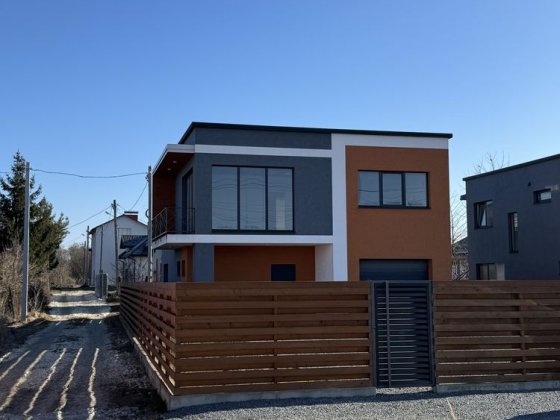 Власник продаж будинку Солонка, котедж,  178м  4 кімнати гараж  Зубра Солонка