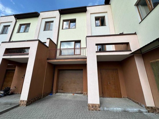 Продаж котеджів у Брюховичах Брюховичи