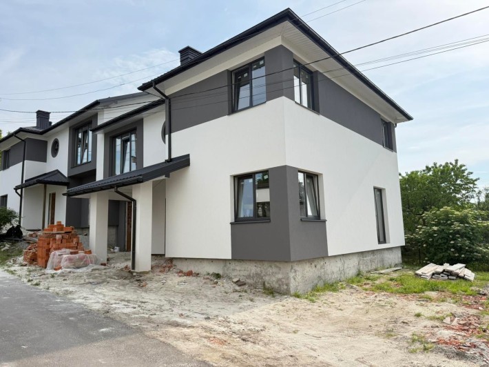 Продаж дуплексу  Сокільники ( центр ), 15 хв. від Львова - фото 1