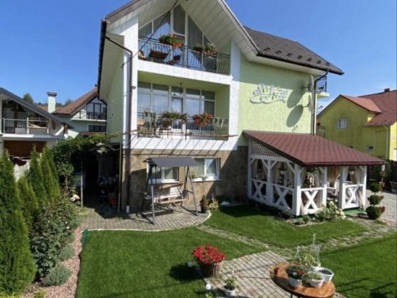 Продаж садиби діючий готель Східниця Сходница
