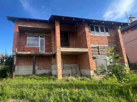 Продаж будинку в с. Зимна Вода (центр) Зимняя Вода