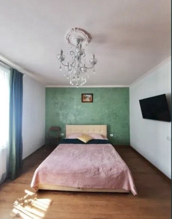Пропонується до продажу доглянутий цегляний будинок. - фото 1