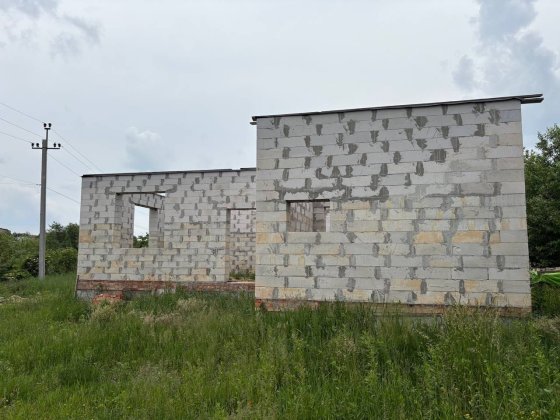 Продаж незавершеного будинку з ділянкою 9.6 сотих с Малехів Малехов