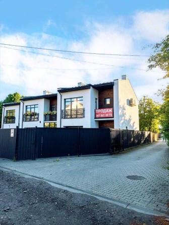 Продаж  котедж вул. Щирецька ТЦ Південний - фото 1