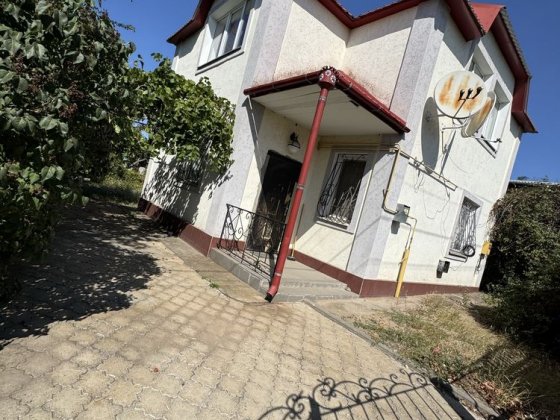 Продається заміський будинок у дачному кооперативі смт Воскресенське Воскресенське
