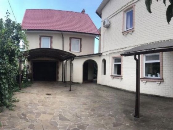 Добротный дом в Золотом Треугольнике Крыжановка