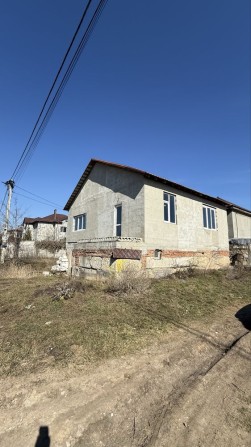 Актуально 22.07 цена ниже рынка продам новый дом без ремонта  в Червоный хутор улица Гарманная - фото 1