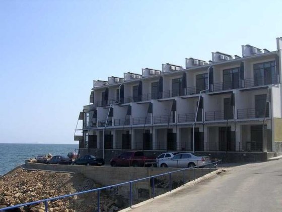 Продаються апартаменти на березі моря в Совіньйоні. Лиманка