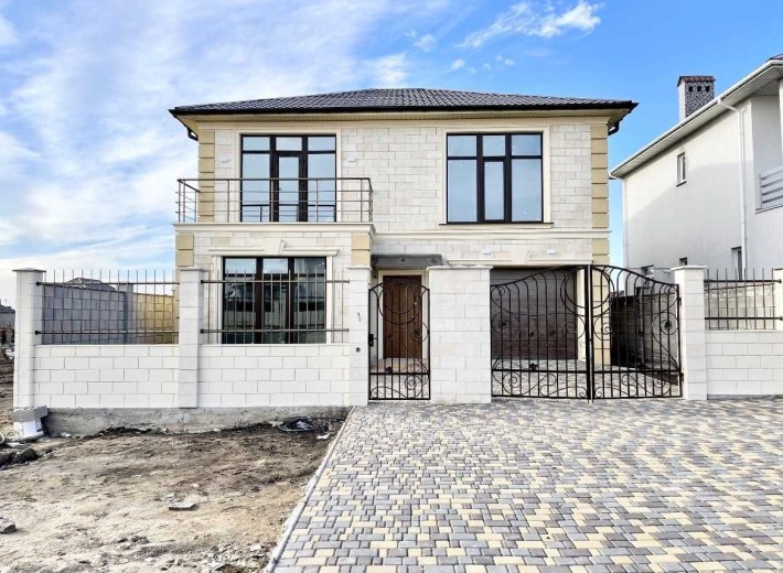 У продажу новий 2-х поверховий будинок в Совіньйоні - фото 1