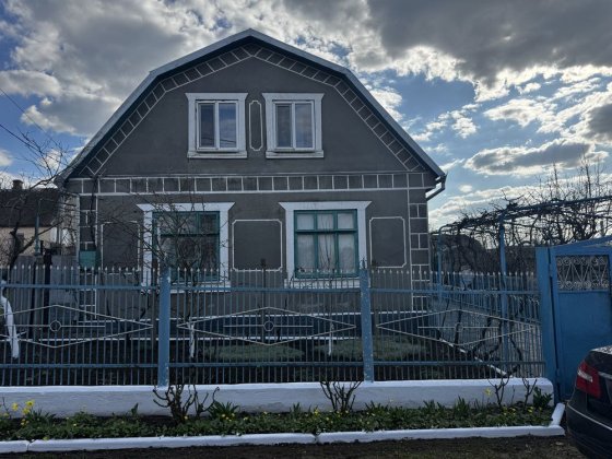 Дом в Большой Долине Великодолинське