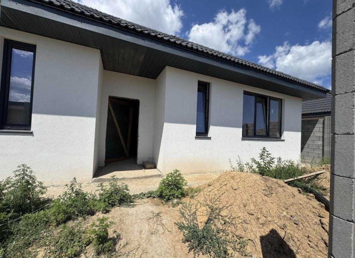 Продам Дом 145 м 4 сотки земли Подвал Все коммуникации. Гос Акт. Рассрочка - фото 1