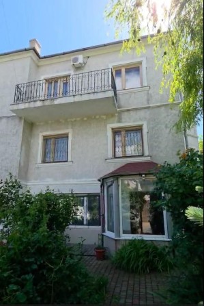 Продам будинок 3 пов. Царське село вул. Квіткова, 10 соток (204-743) - фото 1