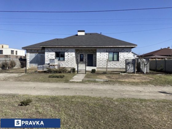 Дом в Фонтанке , 144 кв , 10 соток , гараж и камин , терасса , 3 спальни , гараж , сад , виноградник Фонтанка