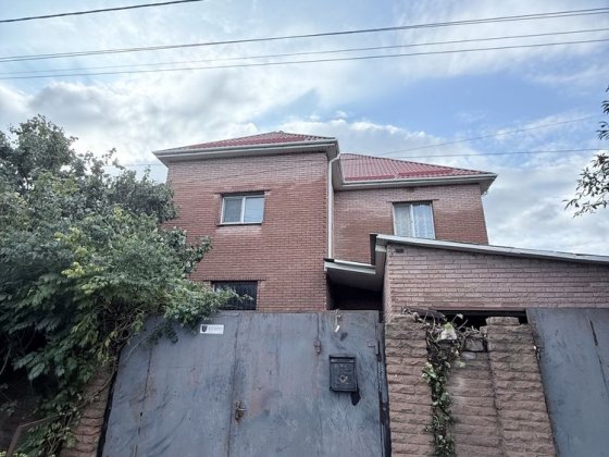 Продам СВОЙ хозяйский дом для Большой семьи можно под программы
