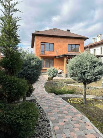 Продається елітний сімейний будинок в Совіньйоні. - фото 1
