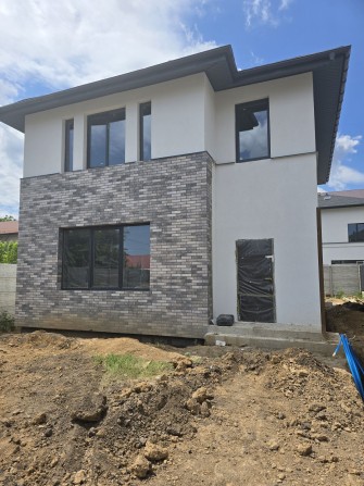 Продам дом Червоный Хутор, Центральная улица: рядом Кадор Таирова. Центральные коммуникации. Без ком - фото 1