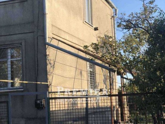 Продам будинок 7 соток землі