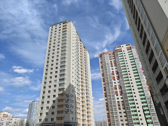 Продається 2-к квартира 90,5 м² у ЖК «Патріотика» (будинок «Вижниця»)