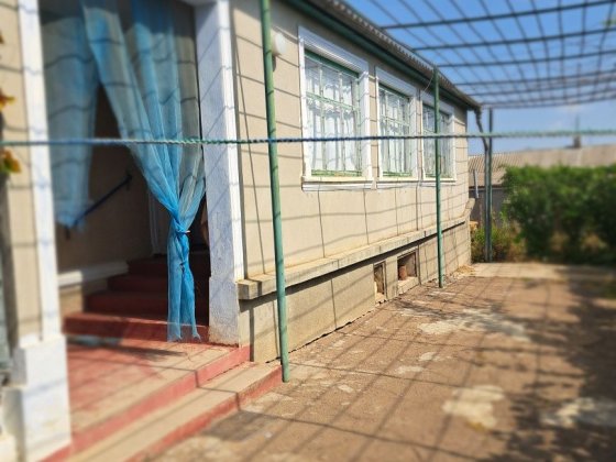 Продам  міцного будинок в Овідіополі