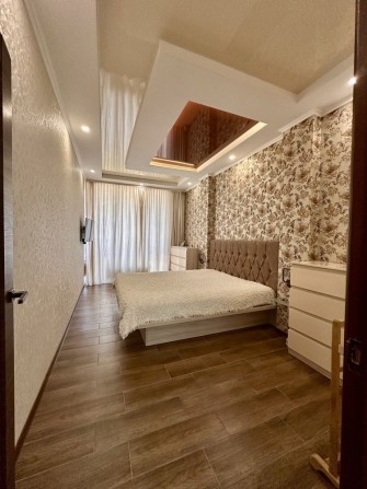 Усатове. Продам таунхаус, 3 поверховий з якісним ремонтом - фото 1