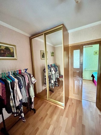 Продам пів будинку на великій ділянці в Броварах - фото 1