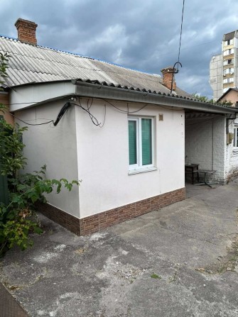 Продаж частини будинку в районі Критого Ринку! - фото 1