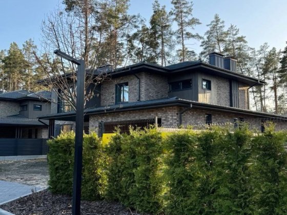 Продаж будинку у Лісовій Бучі, закрите КМ серед сосен, 10 соток Буча