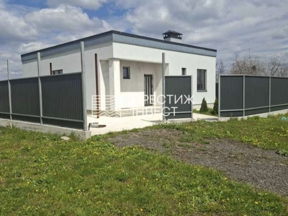 Ваучер, державні програми, продаж капітального будинку, 4 сотки ділянка