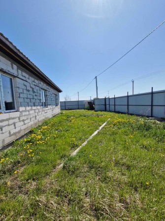 Продаж нового будинку 145 м2 + 9 соток землі - фото 1