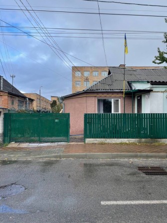 Продам ч/б Центр 37000 ТОРГ - фото 1