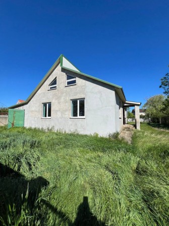 Продается хозяйский добротный дом в Беляевке/Ракушняк/Возле речки - фото 1