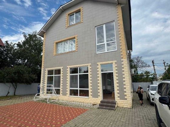 Шикарный 3 этажный дом в Санжейке 215м2-320000у.е с торгом Санжейка