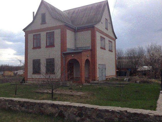 Дім продам 170 кв.м 2 поверхи газ вода світло Гребенка