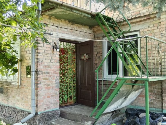 *Продам цегляну дачу 50 м², 6 соток, Нова Українка, біля озера та лісу Новая Украинка