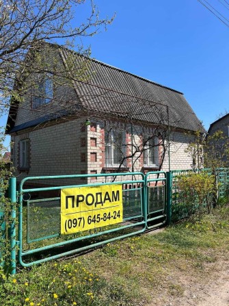 Продам дачний будинок з мансардним поверхом і гаражем біля Нової Українки - фото 1