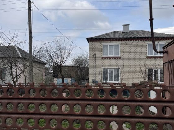 Продається частина житлового будинка  зсадибного типу з господ. буд. м Радивилів Радивилів