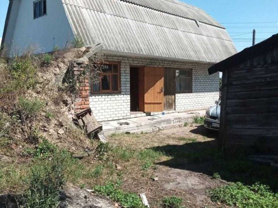 Двохповерхова недобудова +10 соток Кролевец