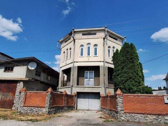 Продам 3 поверховий будинок в м.Балаклія(лагері)тільки продаж Балаклея