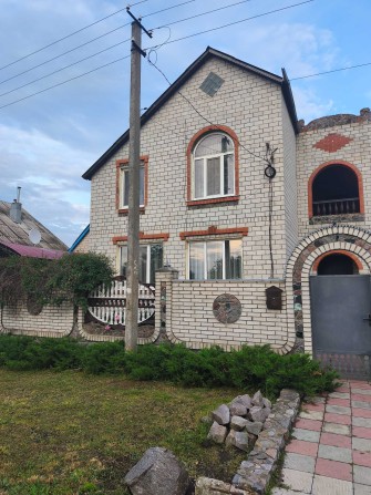 Продам будинок в селищі Нова Водолага з усіма зручностями - фото 1