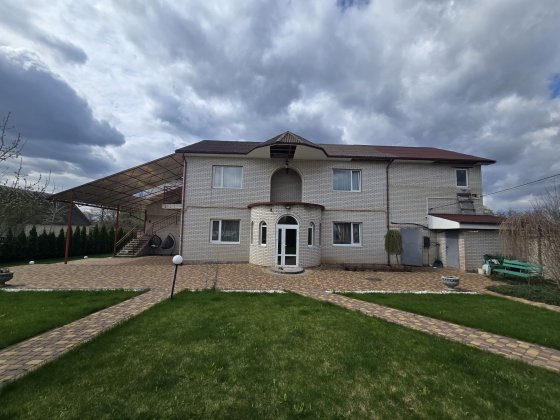Продам будинок Мала Данилівка , 175 м² , 30 соток